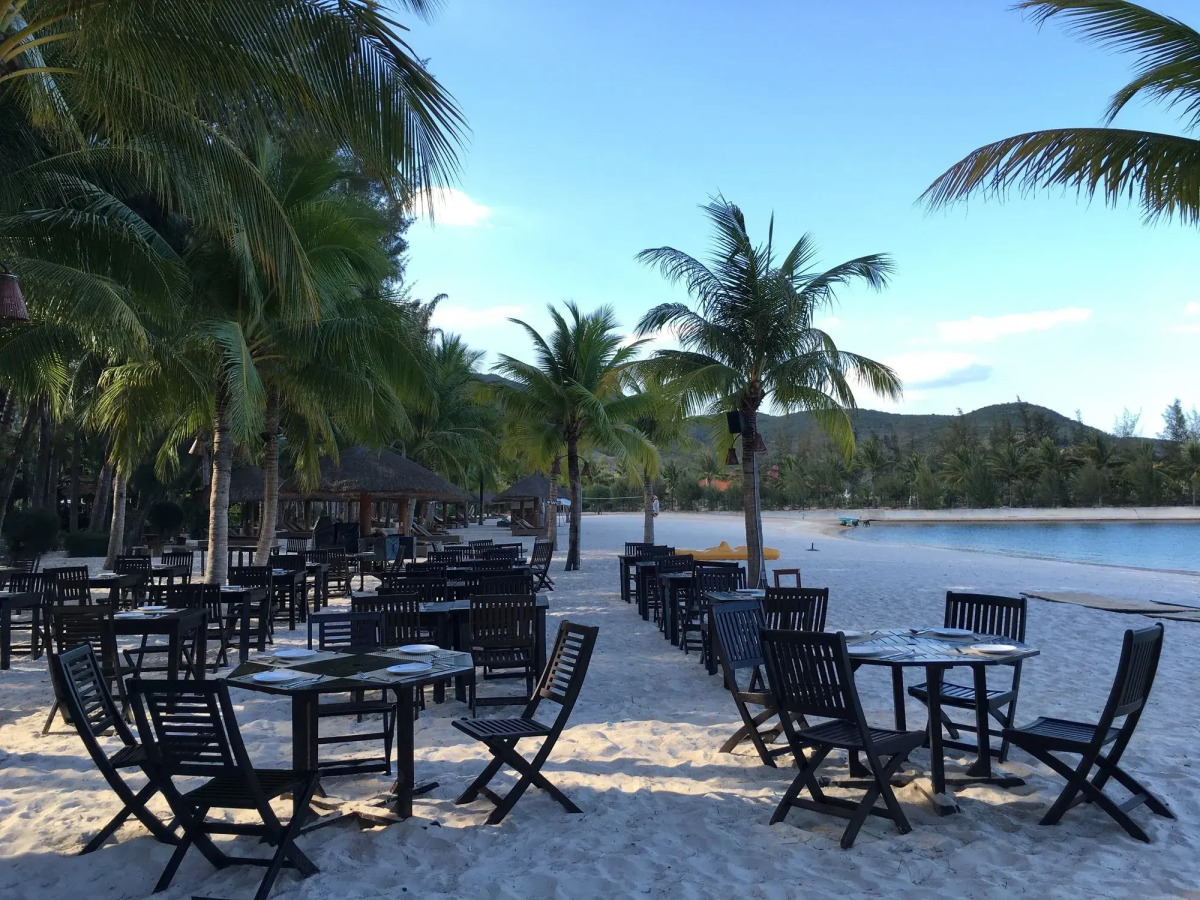 Diamond Bay Resort and Spa