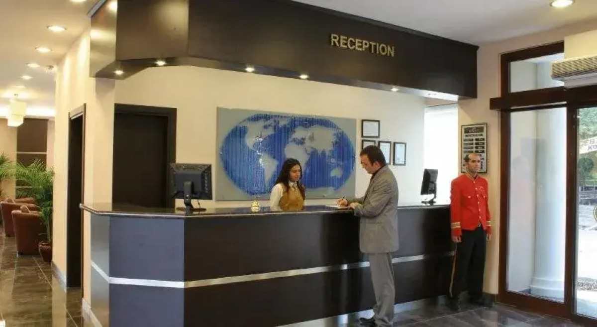 Ener Old Castle Resort Hotel