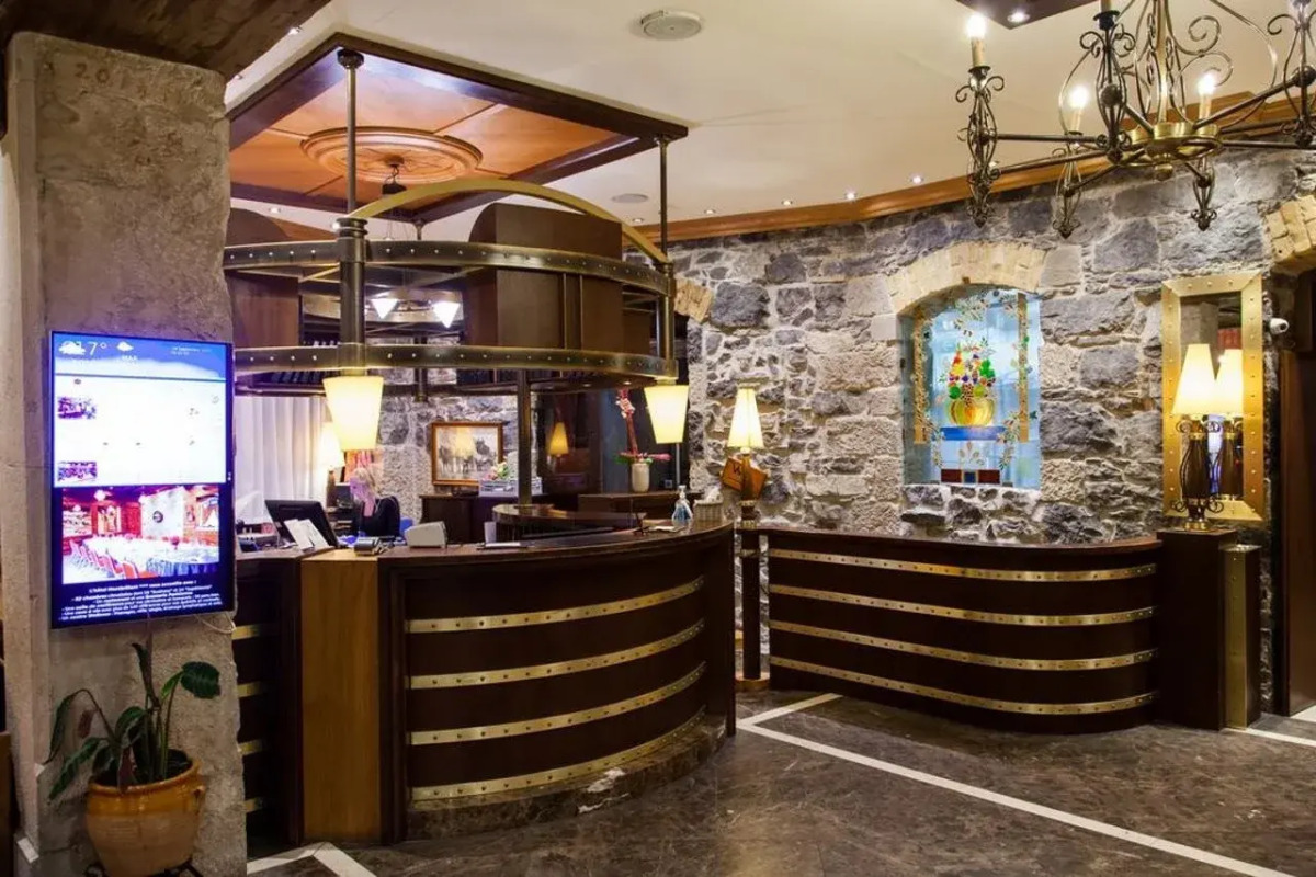 Le Montbrillant Hôtel Residence