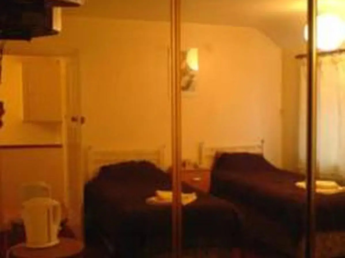 Revive Lodge Heathrow