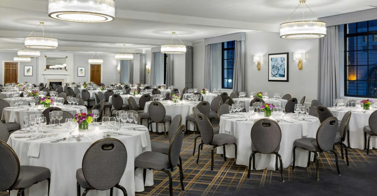 Отель Hilton Boston Park Plaza