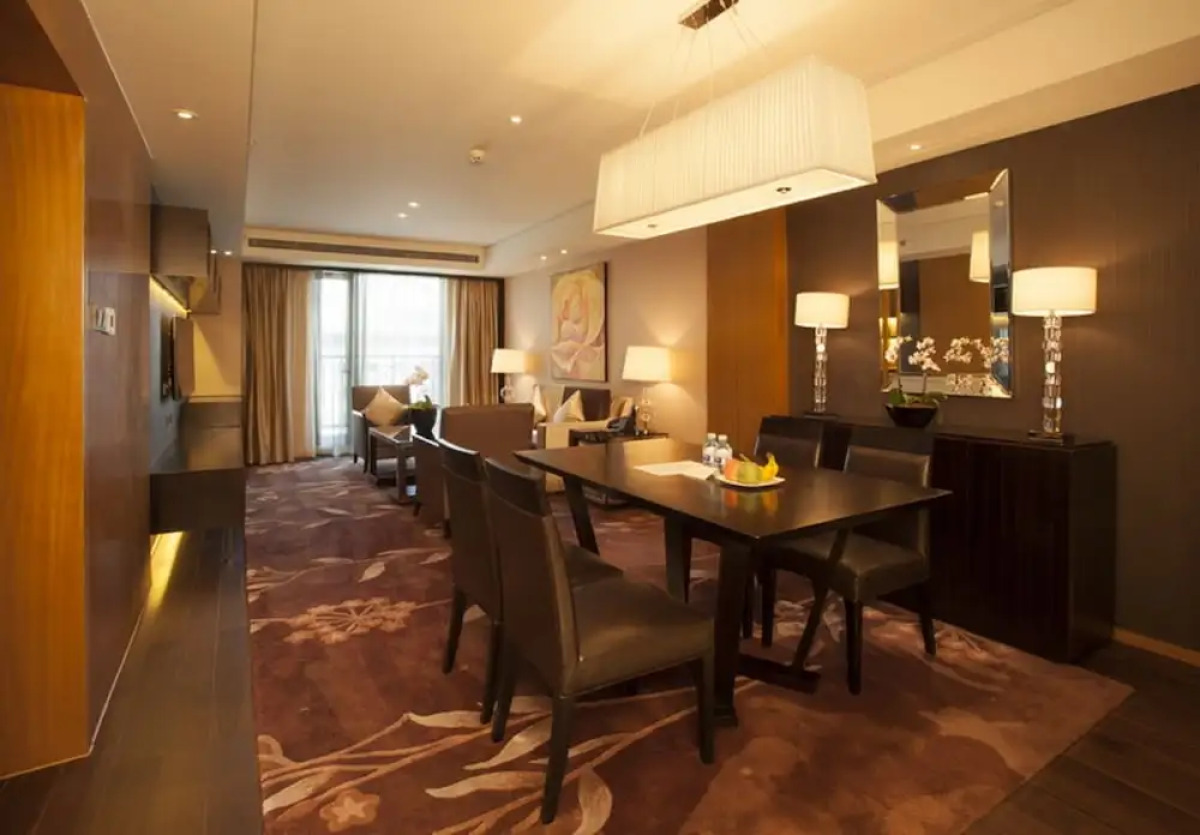 Lee Garden Service Apartment