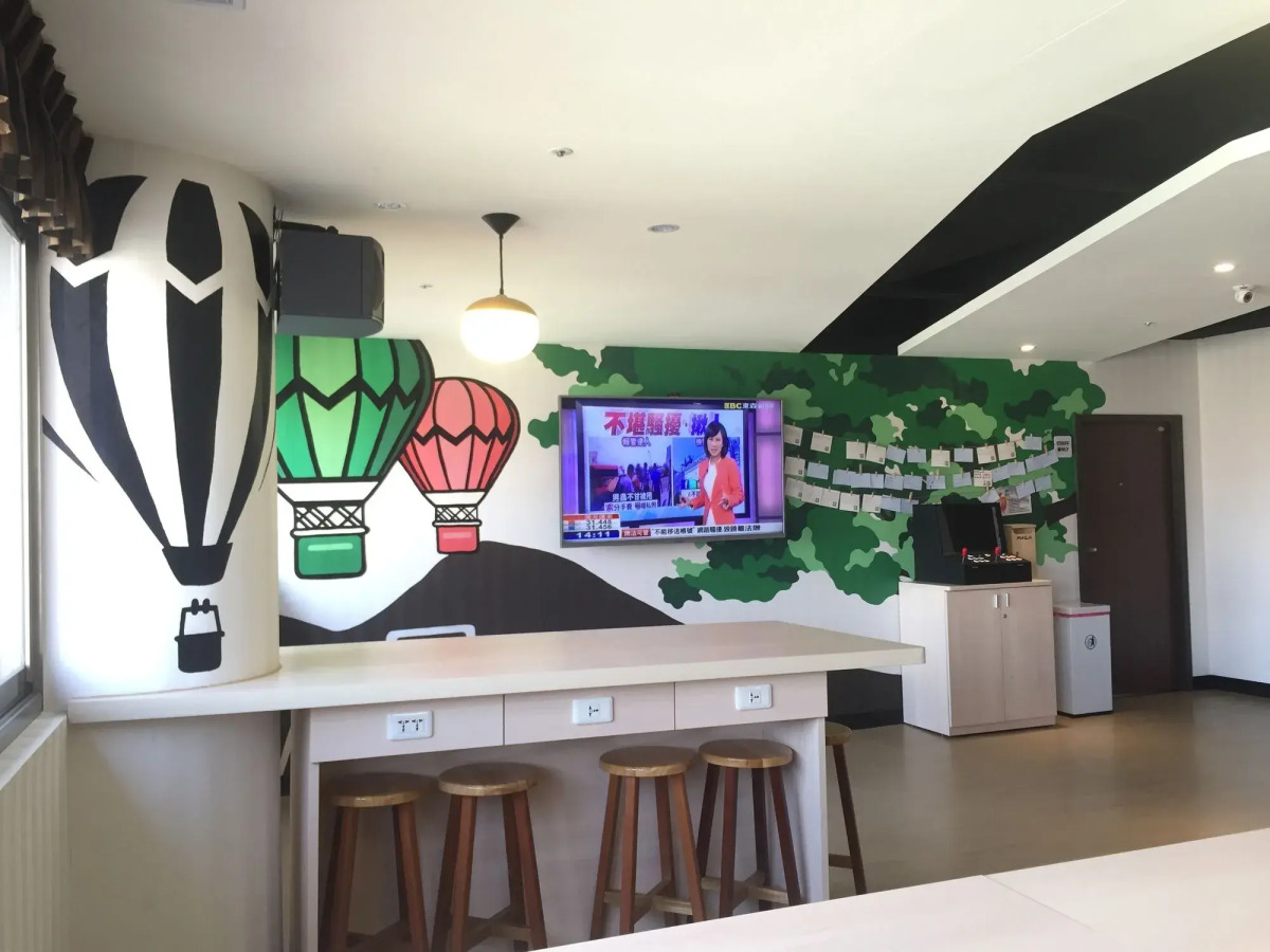 Heybear Capsule Hotel