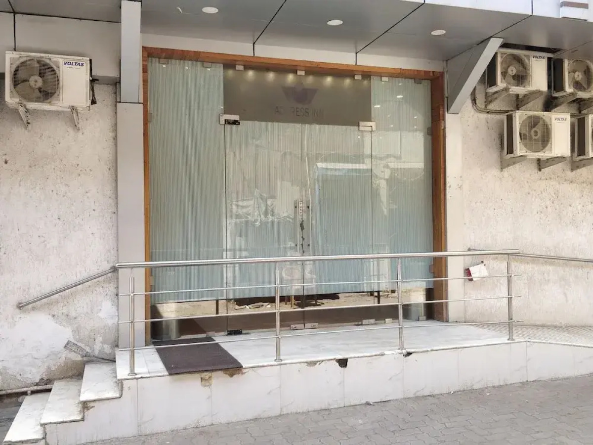 Hotel Apex International