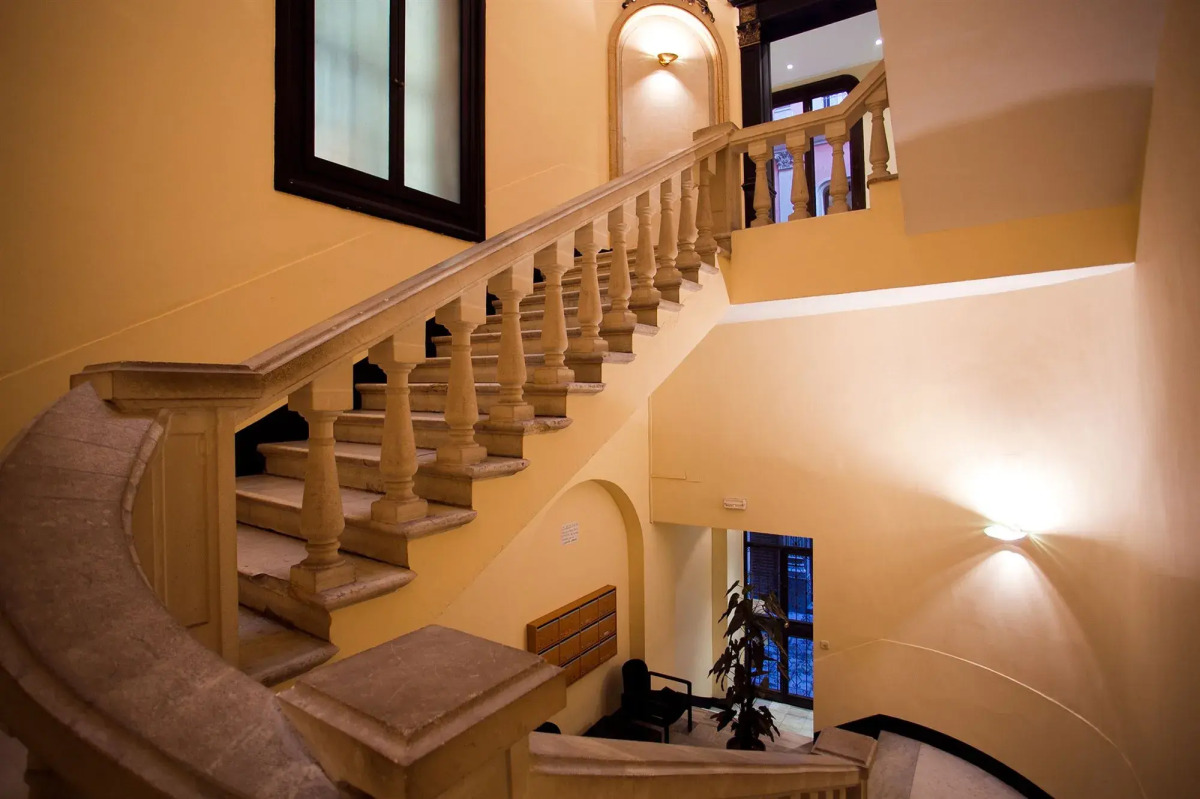 Las Ramblas Pasaje Bacardi Apartments