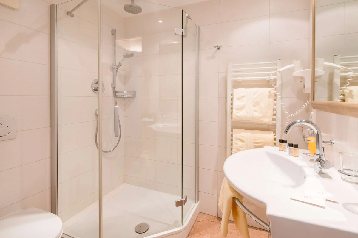 Hotel Goldener Adler, BW Signature Collection