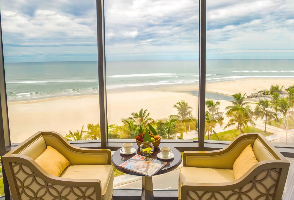 Holiday Beach Hotel Danang