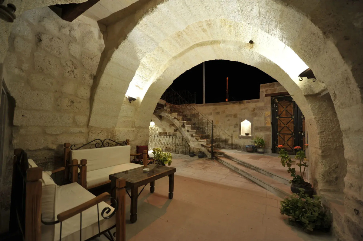 Terra Cave Hotel