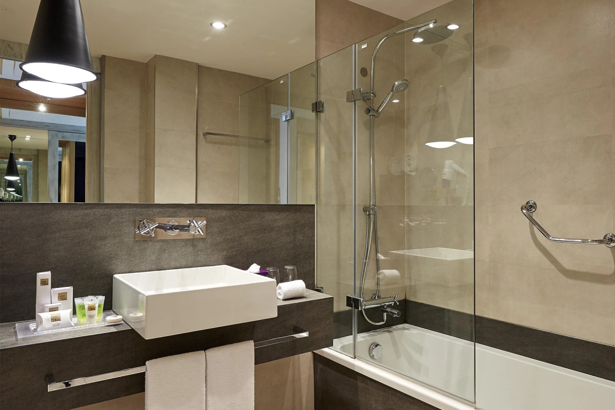 Отель Barcelona Catedral