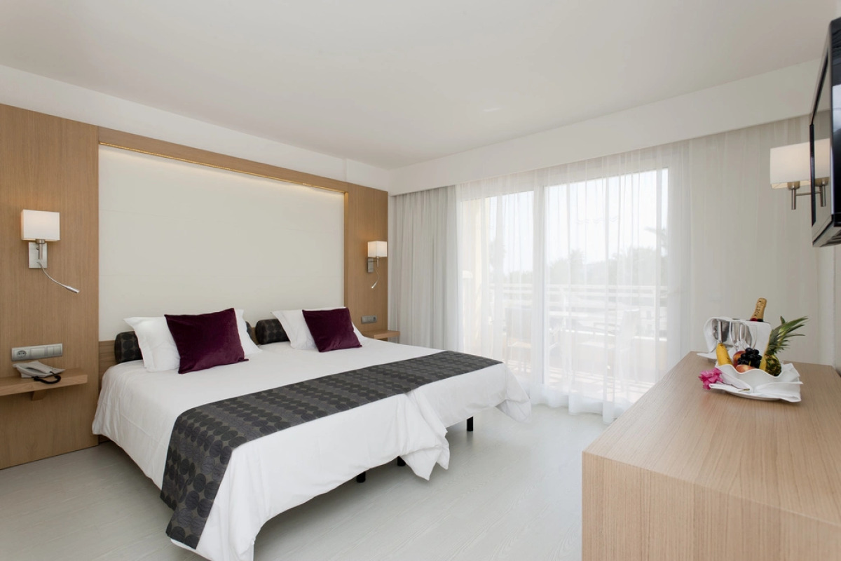 Insotel Cala Mandía All Inclusive Resort & Spa