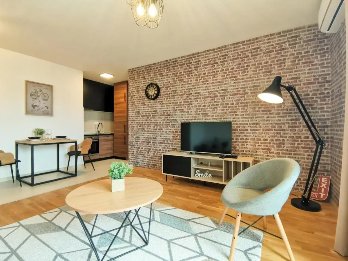 Apartments at Ljubovic Hill Park