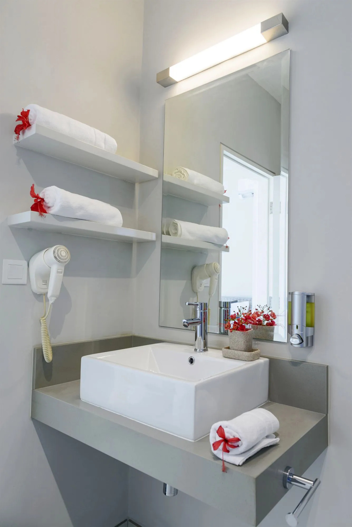 Voile Bleue Boutique Hotel