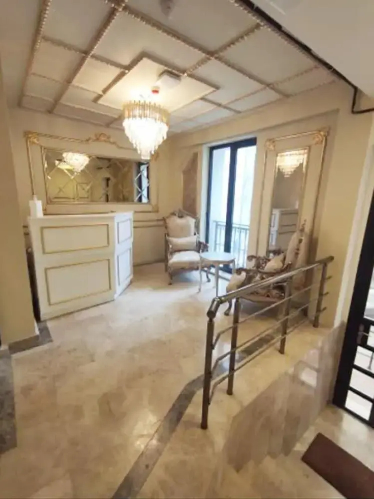 Azad Homes Unkapanı