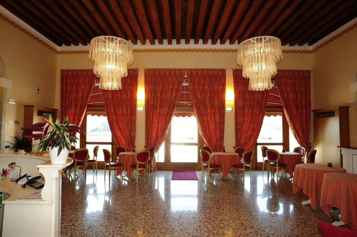 Albergo Antica Corte Marchesini