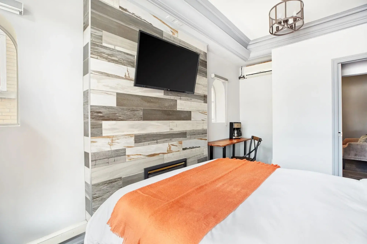 Wellesley Manor Boutique Hotel