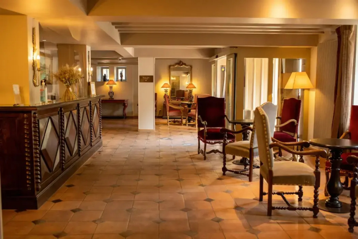 Hôtel Le Donjon - Coeur de la Cité Médiévale