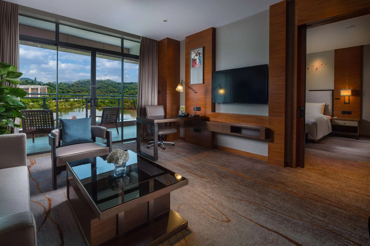 DoubleTree by Hilton Guangzhou Science City-Free Shuttle Bus Service During Canton Fair Period