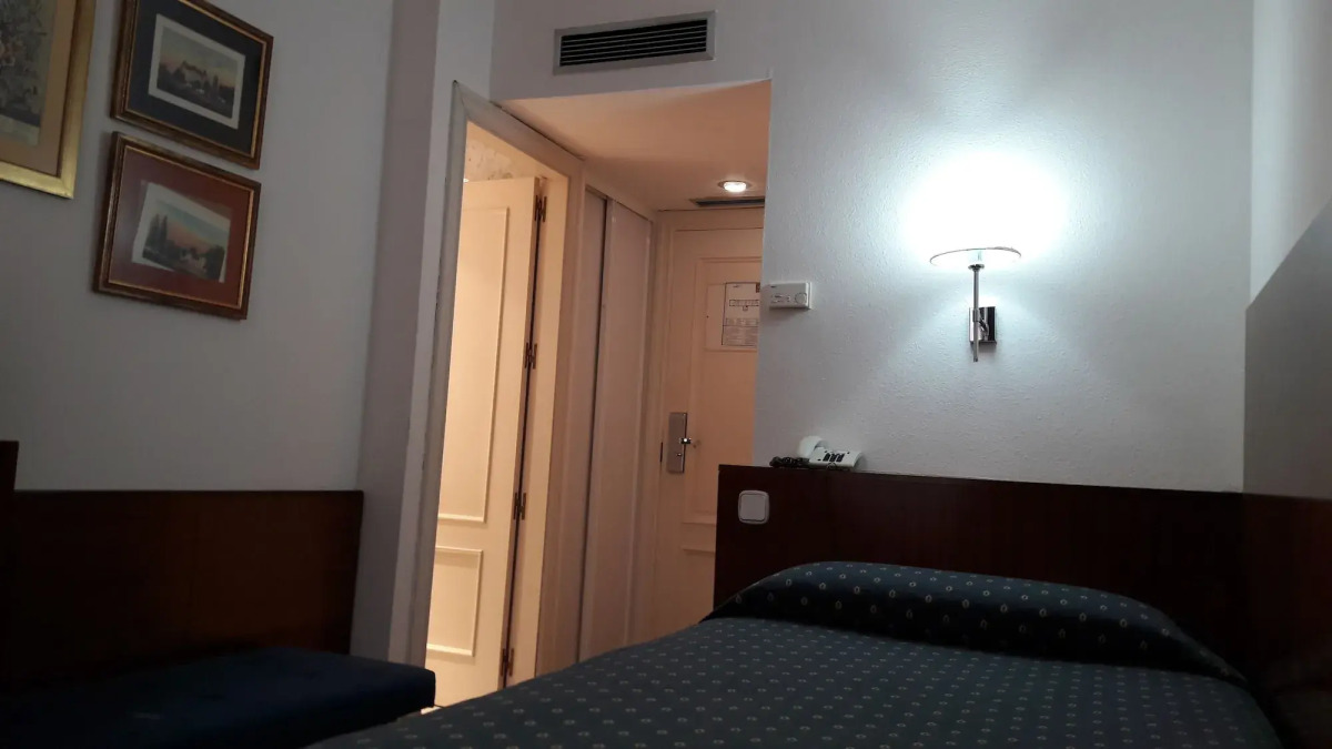 VTZ Orús Factory Hotel - Parking Muy Económico