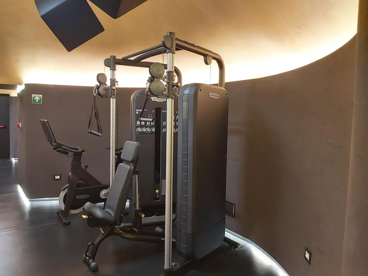 De Bonart Naples, Curio Collection by Hilton