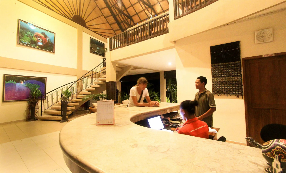 Puri Sari Beach Hotel
