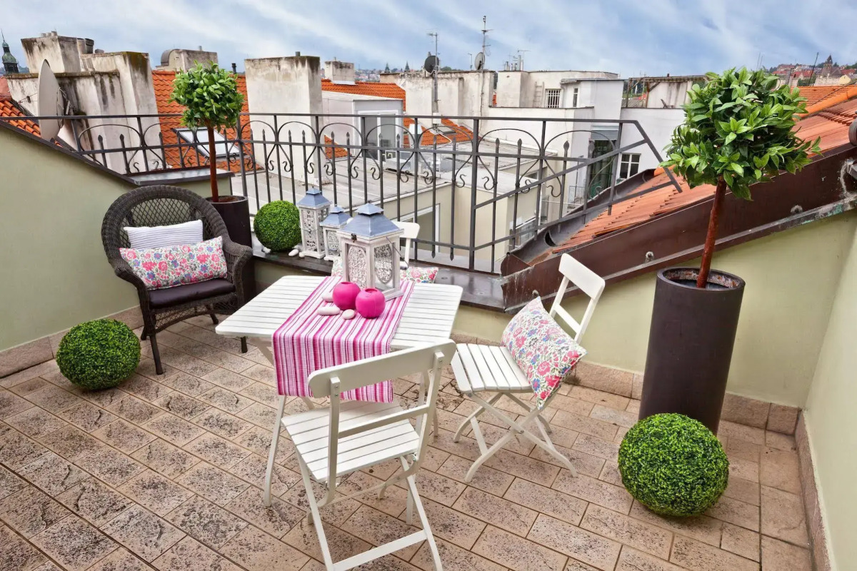 Апартаменты Prague Holiday