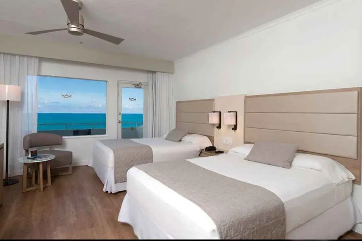 Hotel Riu Plaza Miami Beach