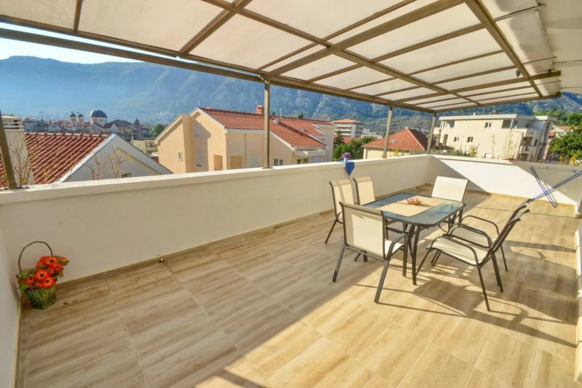 Apartments Tea Kotor