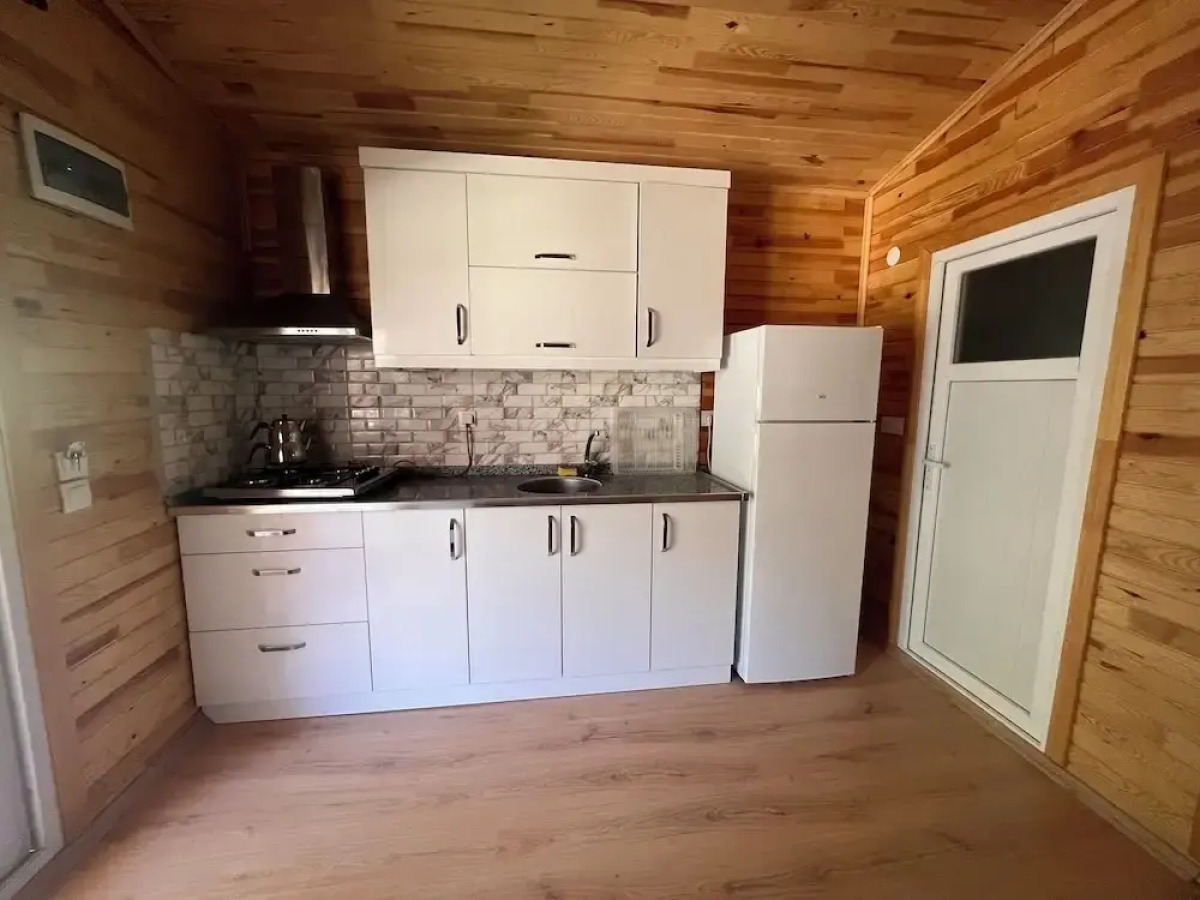 Adrasan Parlak Evleri