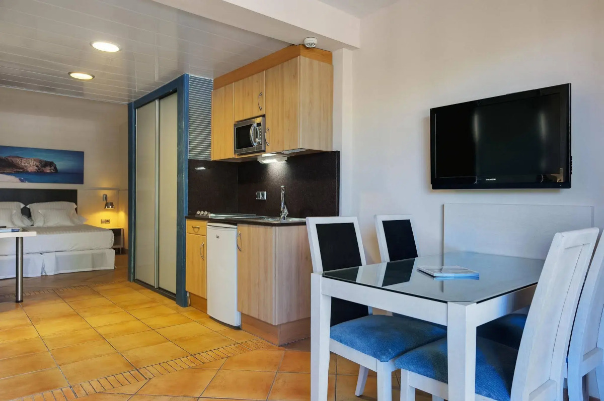 Occidental Cala Vinas