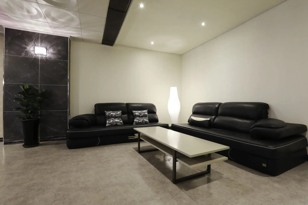 Yeongdeungpo VIP Hotel