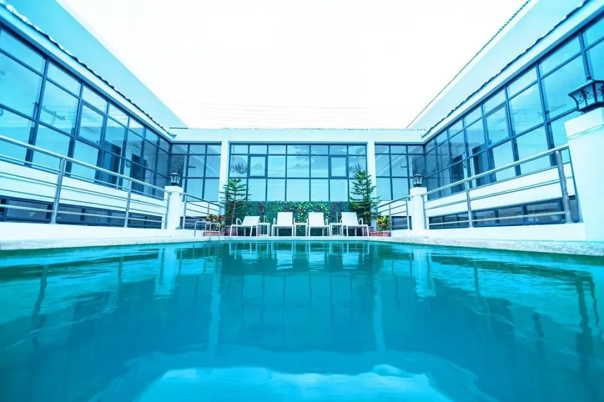 Erus Suites Hotel Boracay