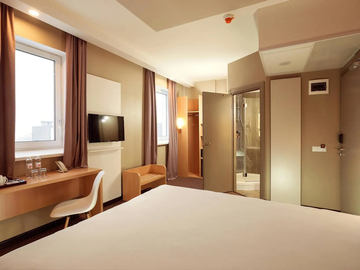 ibis Киев Вокзал