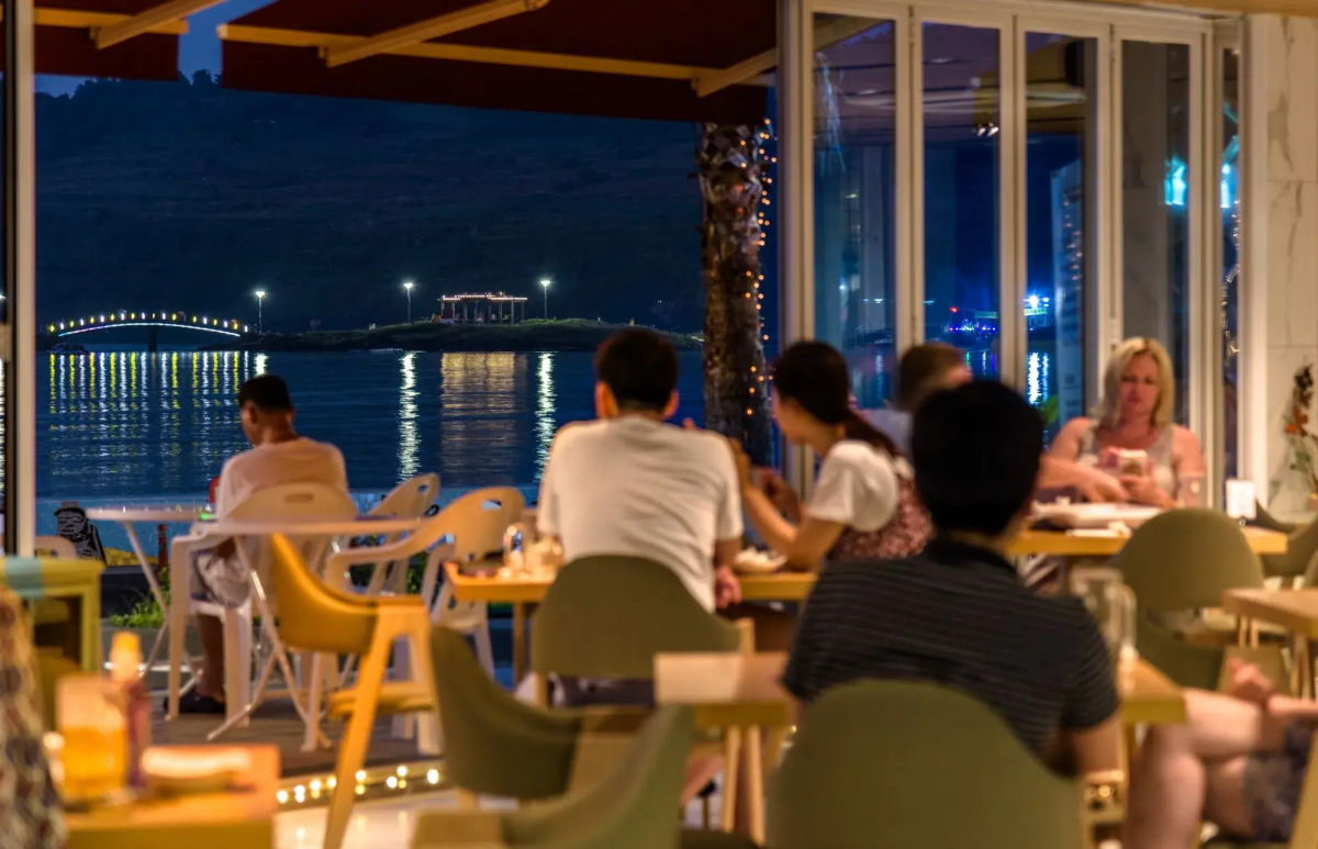 Aimi Jeju Beach Hotel