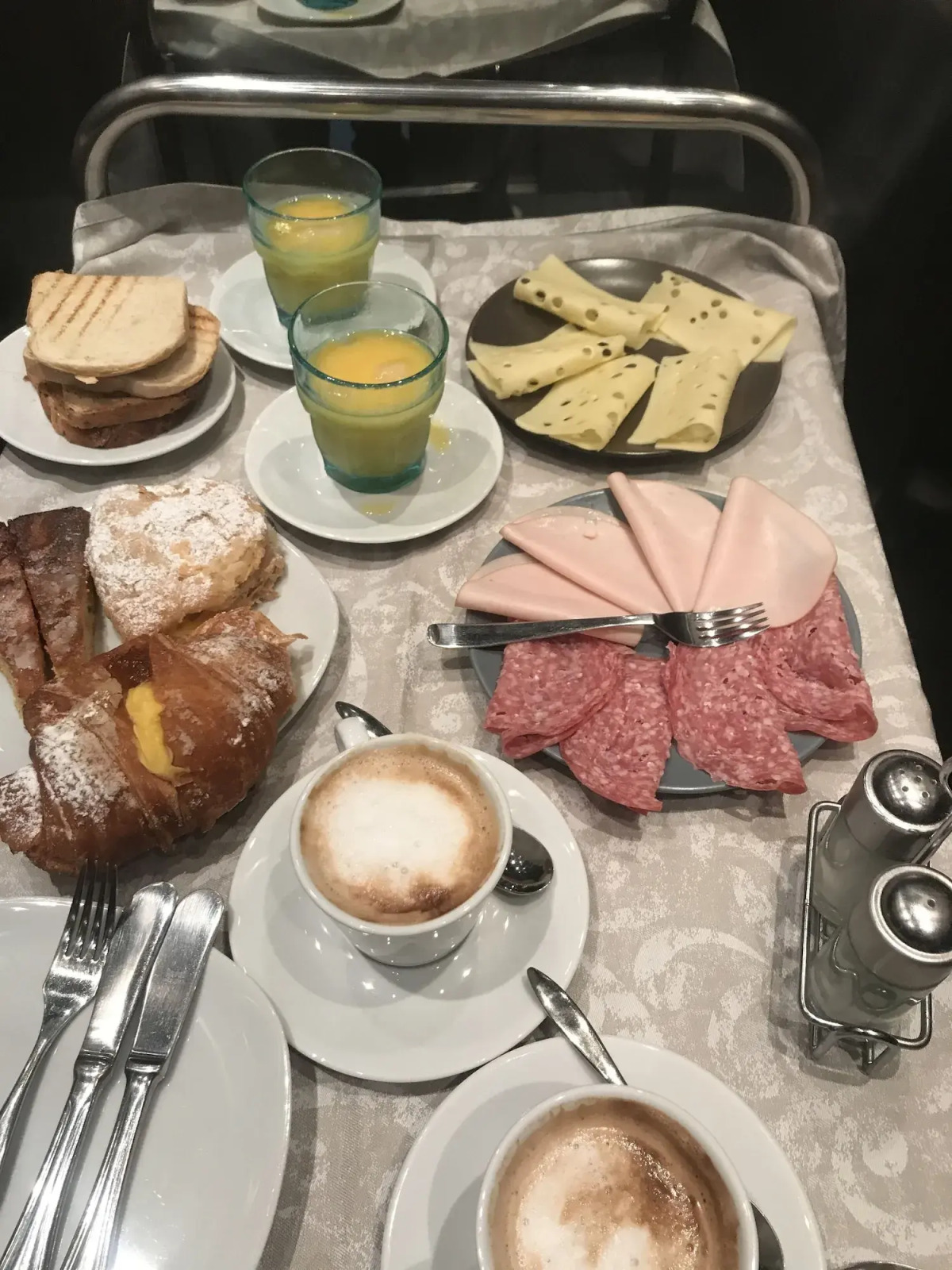 Blue Shades Aparthotel