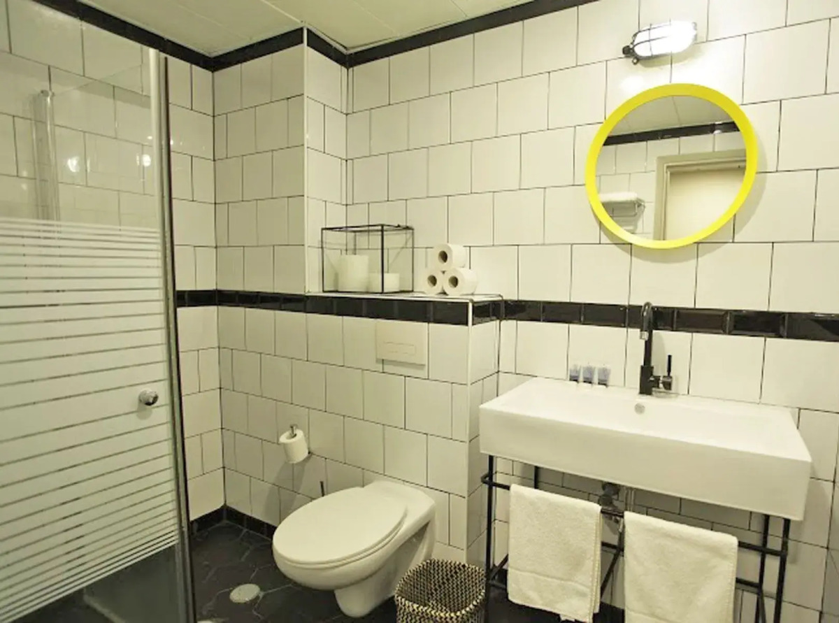 The White House Hotel at Dizengoff Square