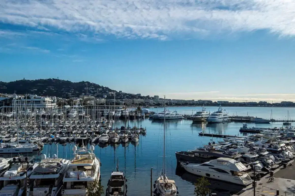 Canopy by Hilton Cannes