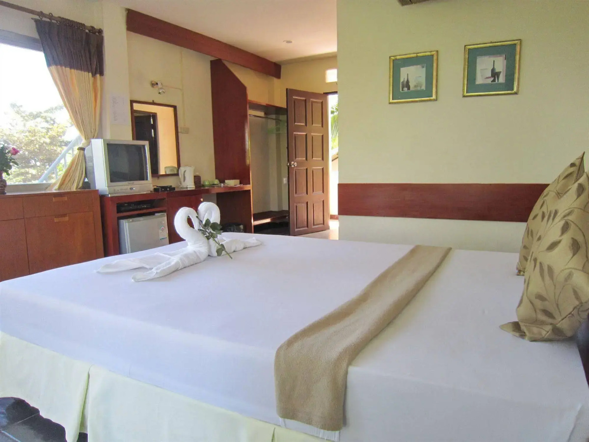 Thaniza Beachfront Resort