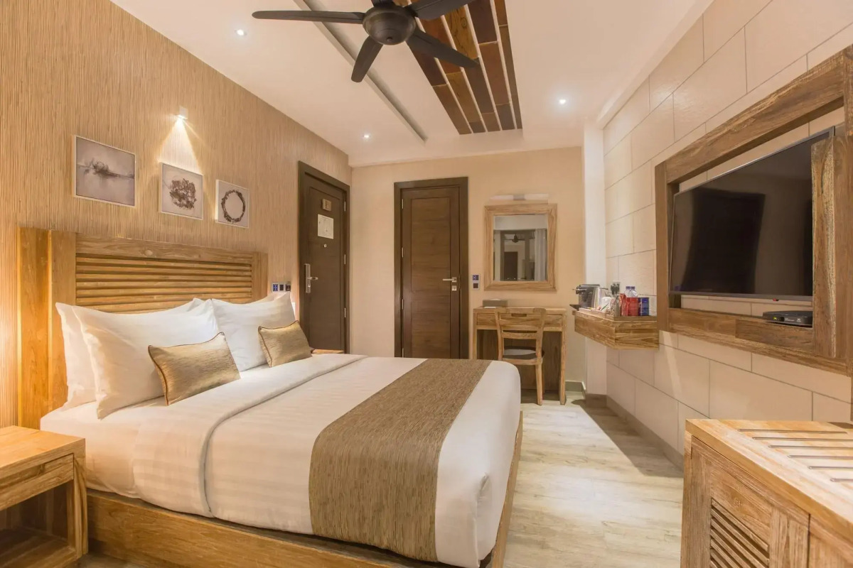 Отель Samann Grand