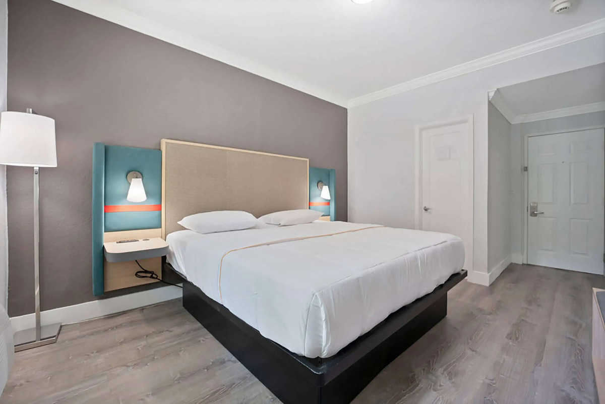 Atrium Hotel, Trademark Collection by Wyndham