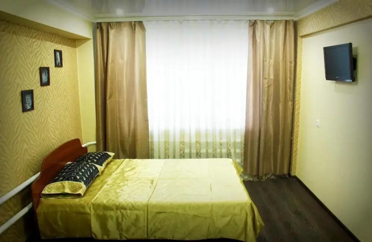 Dobrye Sutki Apartment on Merlina 20