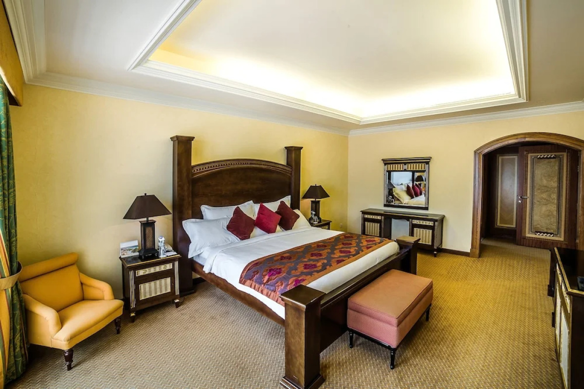 Al Raha Beach Hotel Villas