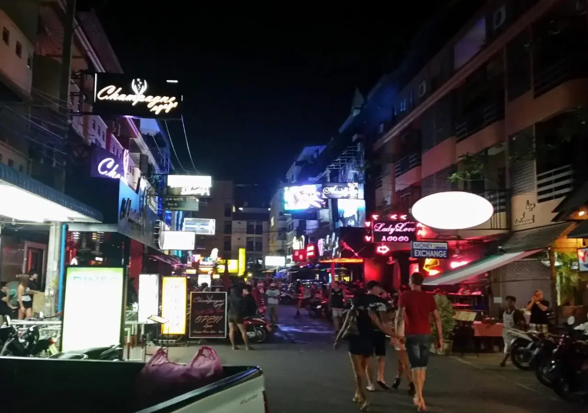 Nemos Guesthouse and Massage