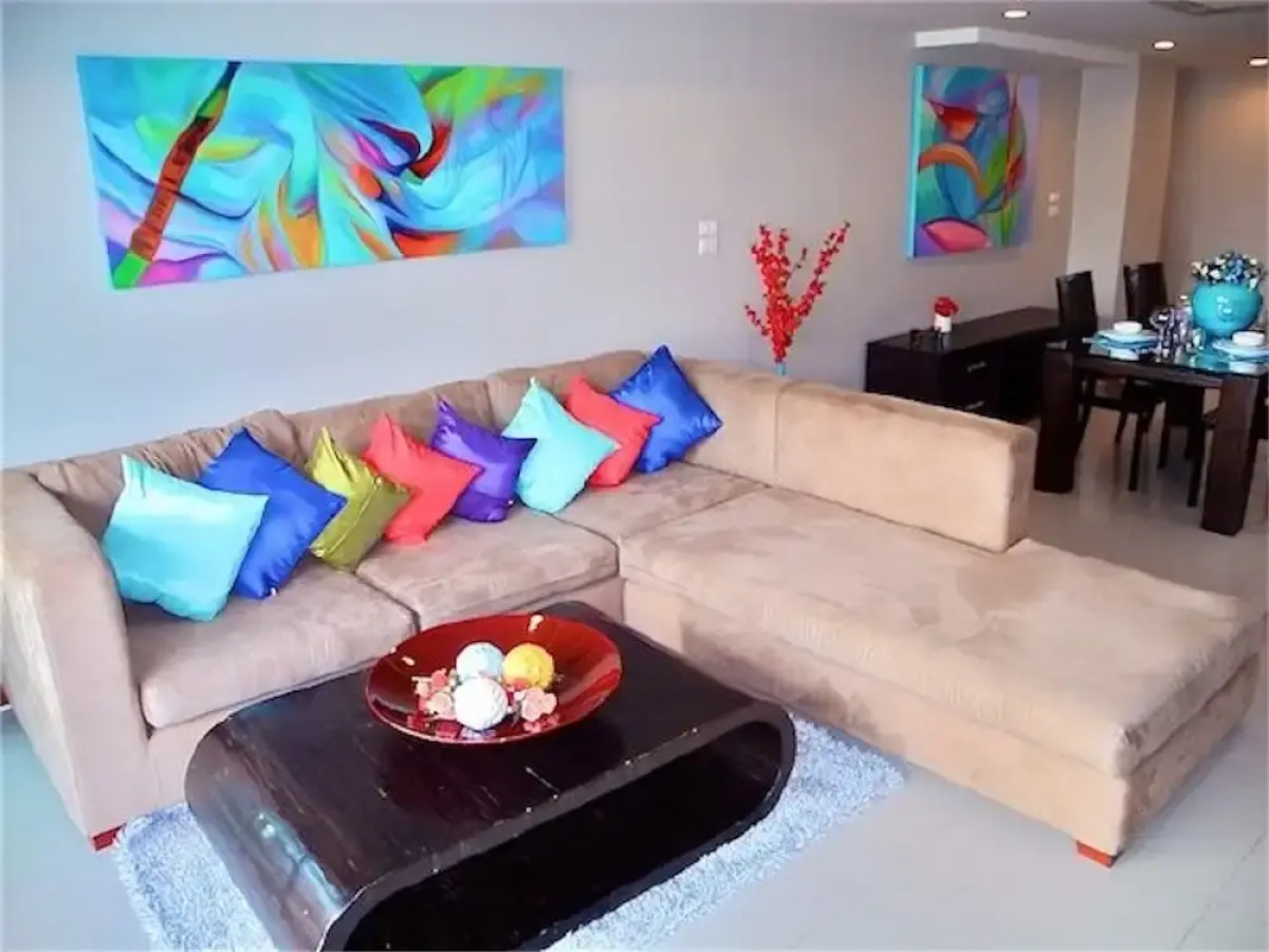 Sunrise 3 bedrooms Modern Apartment In Nai Harn