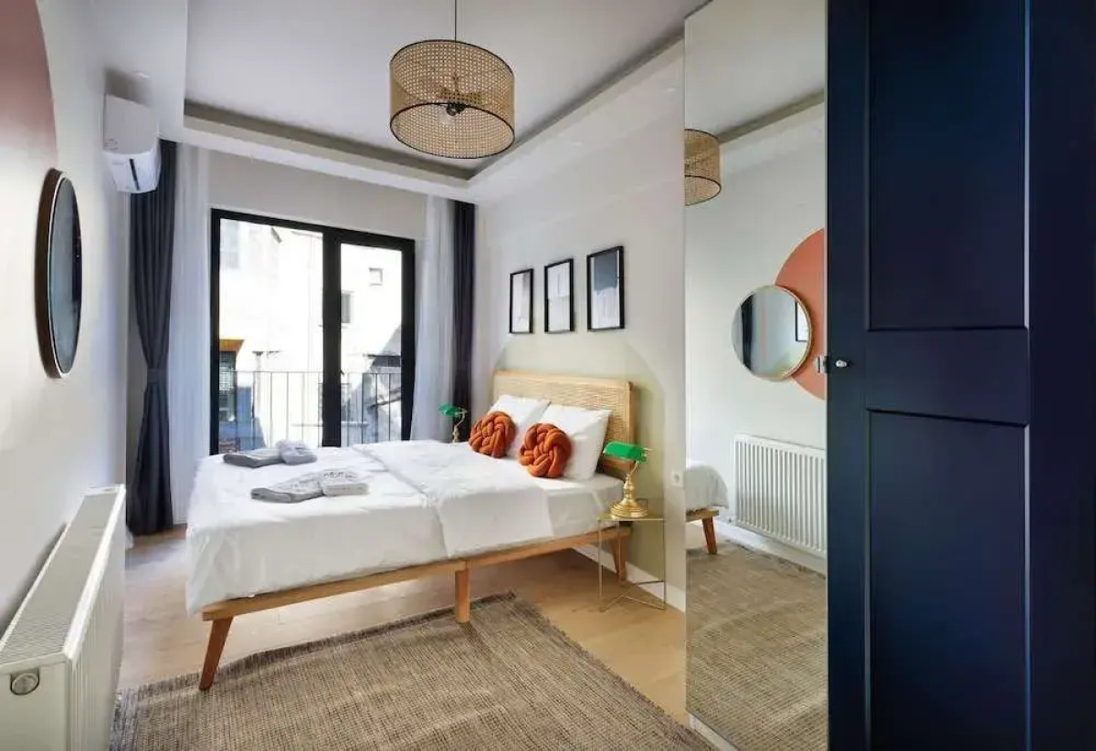 Galata Abraham by NewInn