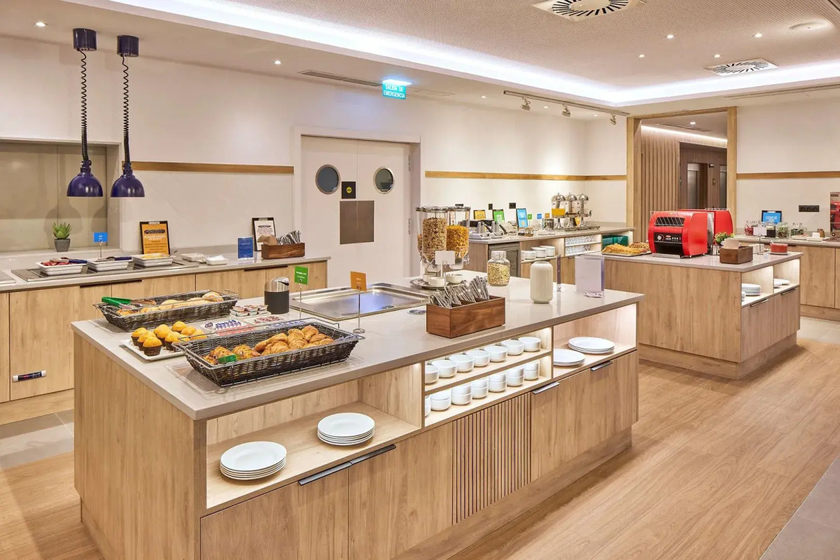 Hampton by Hilton Barcelona Fira Gran Via