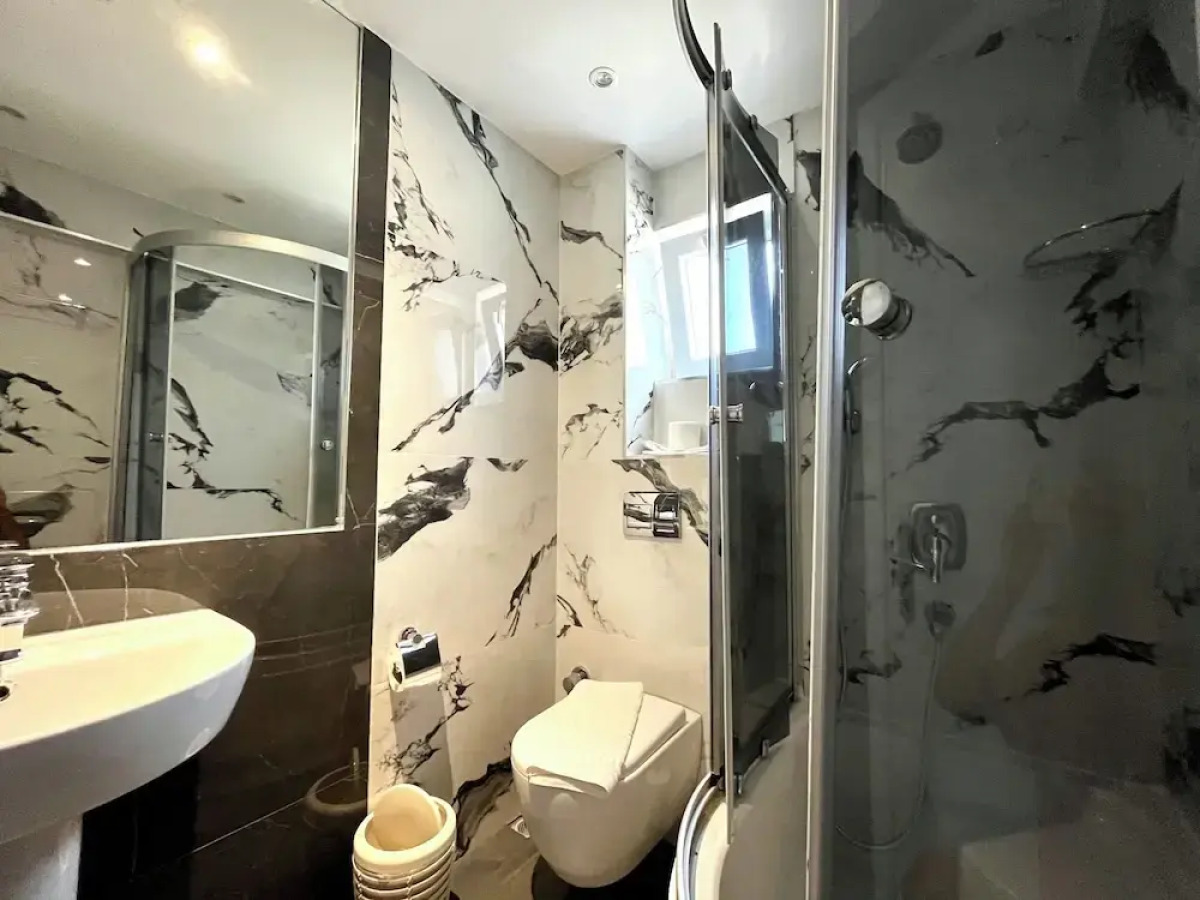 Farrys Boutique Hotel & Beach Club