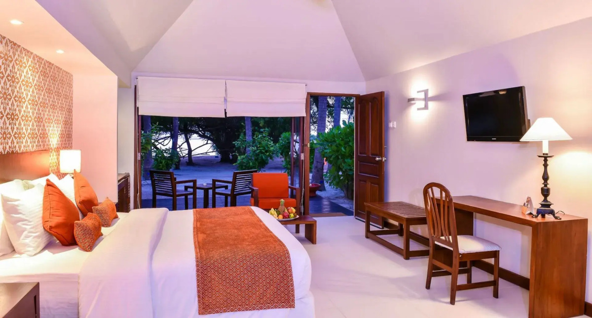 Adaaran Select Huduran Fushi