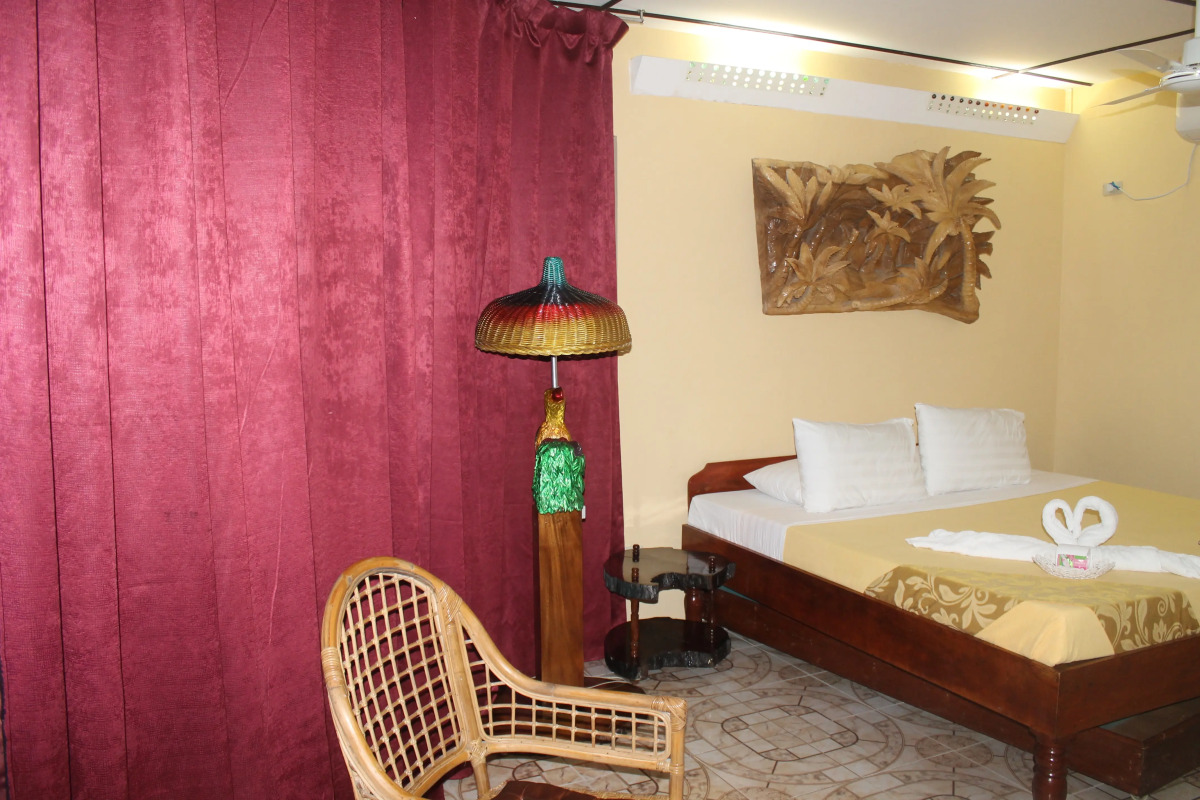 Deep Forest Garden Hotel