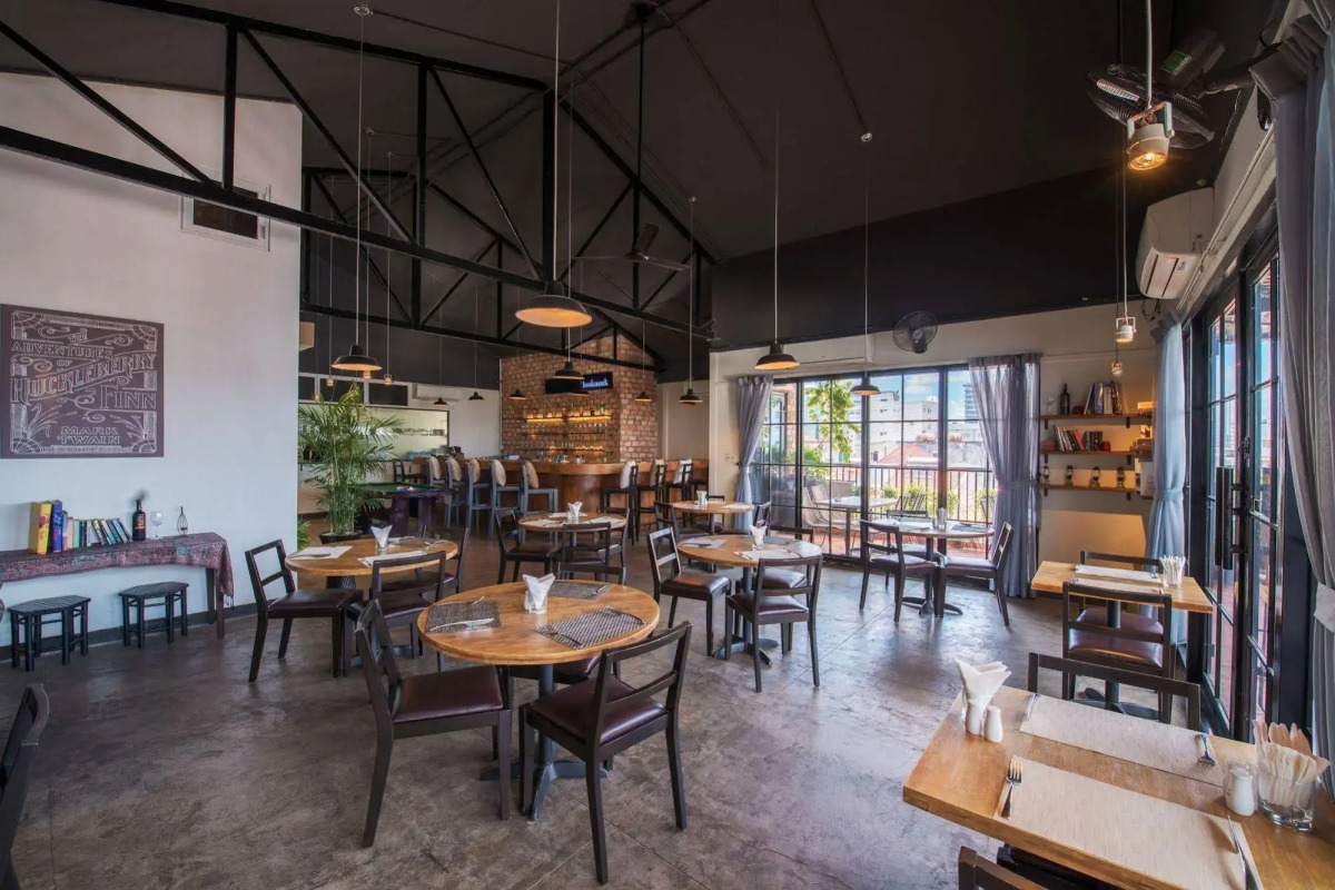 The Alcove Library Hotel