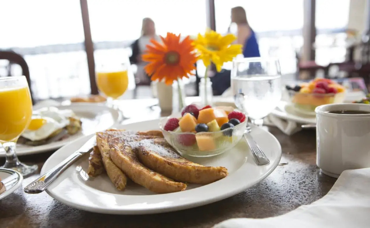 Holiday Inn Portland - Columbia Riverfront by IHG